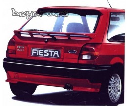 Накладка задняя Форд Фиеста 89-96