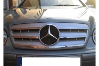 Решетка радиатора Mercedes W208