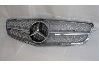 Решетка радиатора Mercedes W204