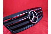 Решетка радиатора Mercedes SL W203
