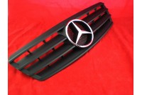 Решетка радиатора Mercedes CL W203