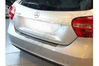 Накладка на бампер с загибом Mercedes A W176 (2012-...)