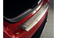 Накладка на бампер с загибом Toyota Auris (2012-...)