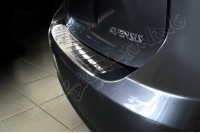 Накладка на бампер с загибом Toyota Avensis (2009-...)