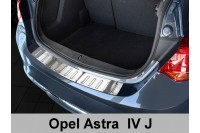Накладка на бампер с ребрами Opel Astra 4 J Hatchback (2013-...)