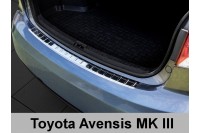Накладка на бампер с загибом Toyota Avensis (2008-2015)