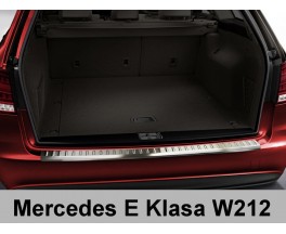 Накладка на бампер с загибом Mercedes E W212 (2013-...)