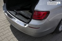 Накладка на бампер с загибом и ребрами BMW 5 F11 Touring (kombi) двойная полировка