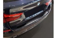 защитная накладка на бампер с загибом BMW 5 G31 (черная)