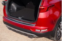 Защитная накладка порога багажника Kia Sportage