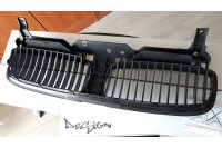 Решетка радиатора BMW E65/E66 черный глянец