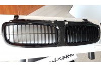 Решетка радиатора BMW E65/E66 черный глянец