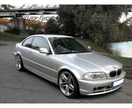 Накладки на пороги BMW E46